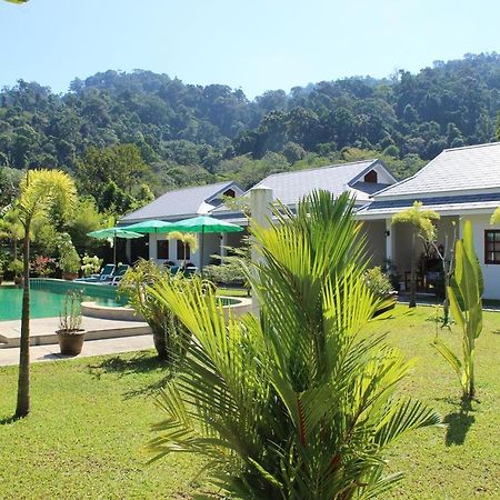 Villa Colina Khao Lak Rooms And Bungalows - Adults Only 外观 照片