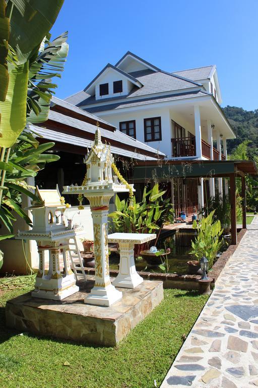 Villa Colina Khao Lak Rooms And Bungalows - Adults Only 外观 照片